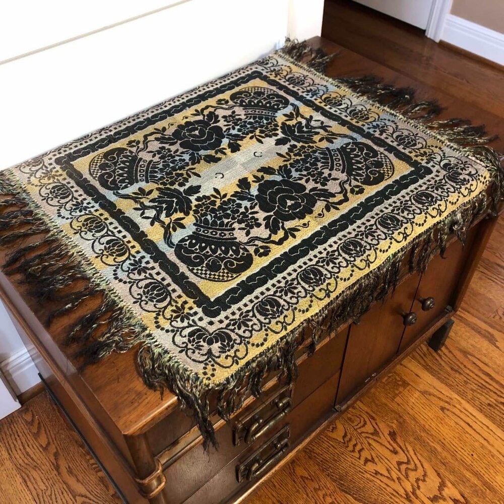Vintage reversible lamp table scarf - Picture 2 of 10